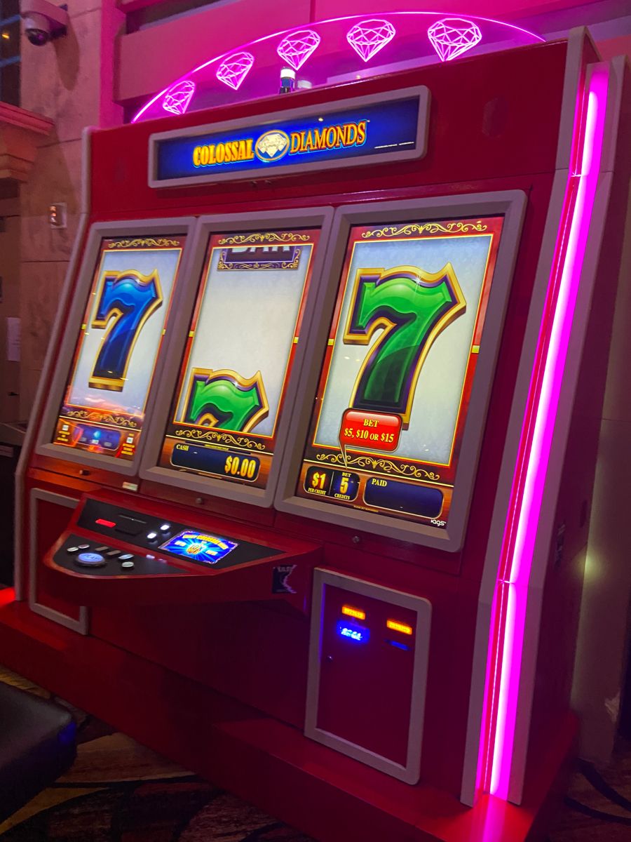 Casino Knight کیسینو میں سلاٹ کھیلنا شروع کریں۔